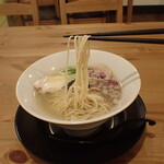 KINO KA - 熟成白醤油ラーメン（麺）
