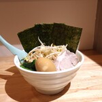 ラーメン みのろ - 料理写真:野菜ラーメン 味玉トッピング