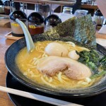 横浜家系ラーメン 春吉家 - 