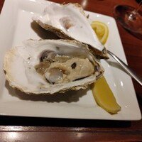 ワカヌイ グリル ダイニング バー 東京 - 牡蠣