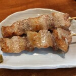Izakaya Uwokame - 豚バラ串焼き