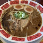 バーミヤン - 味噌ラーメンというより豚骨ラーメンの見た目です！