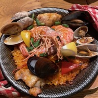 リザラン 新橋店 - 鶏肉と魚介のパエリアハーフ