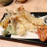 Wada Iningu Fukamari - 車海老と野菜の天ぷら盛合せ