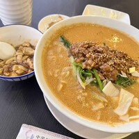美林華飯店 - 