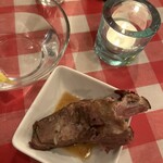 ブション - メイン仔牛背肉のロースト、骨部分