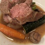 ブション - 仔牛背肉のロースト野菜添え