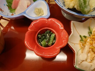 San suke - ◯菜の花のお浸し
                        菜の花の苦みと
                        ドレッシングの爽やかさが合ってて美味しい