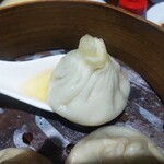 王府井 酒家 - 小籠包