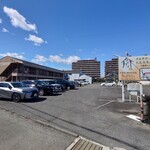 Sansuke - 駐車場