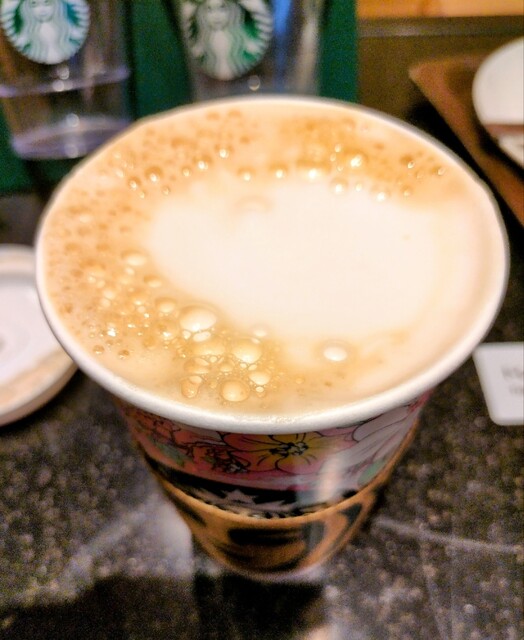 スターバックスコーヒー TSUTAYA BOOKSTORE AIZU店（STARBUCKS COFFEE） - 西若松（カフェ）の写真