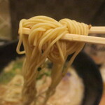 麺と飯 一龍 - 麺リフト