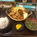 236686133 - 一番好きなカキフライ&ザンギ定食♡