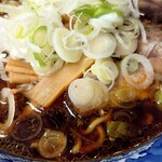 めん八 小杉本店 - チャーシュー麺のアップ