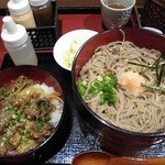 萬寿庵 - 焼肉丼（そば3段）950円