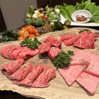 焼肉Garden MISAWA - 黒毛和牛5種盛り合わせ（シンシン、カイノミ、ササバラ、イチボ、トモサンカク）