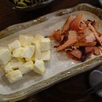 Soba Doko Ro Ka Getsu An - 削りかつお節とクリームチーズの西京味噌漬け
