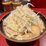 ラーメン二郎 - 豚２枚ラーメン＋味玉