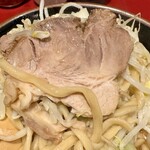 ラーメン二郎 - 豚アップ