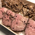 福結び - 料理写真:能登牛のローストビーフと焼肉のお弁当