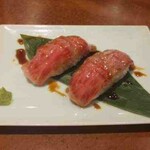 七輪炭火焼肉ダイニング ミート食楽部 - 肉寿司
