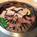 松阪屋 - さっそく焼いていきます