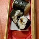 むすび むさし - 俵むすび(四個)
こぶ