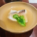 Kotatsu Neko - 甘鯛と菜の花のお椀