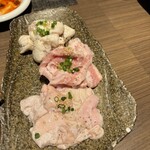 炭火焼肉 やなぎ家 - 