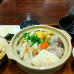灼味噌らーめん 八堂八 - 限定汁 第二弾
      とり鍋御膳 1200円