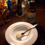 バーポラリス - 60度のアブサンを、角砂糖に含ませて。大人にだけ許される、甘く危険なキャンディ