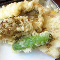 天ぷらふく西 禅と匠 - 天ぷら膳のまいたけ、穴子、南瓜、ししとう
