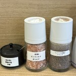 とんかつ檍 - 残りは岩塩で食べてみました