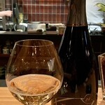 merachi - Montemagno
Metodo Classico Brut
イタリア ピエモンテ産のスパークリング