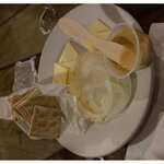 McSORLEY`S OLD ALE HOUSE - 