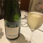 レグリエ - 乾杯はシャンパン