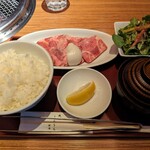 焼肉 しんうち 神楽坂 - 