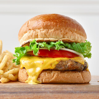 【ハワイNo1バーガー】24年連続選ばれ続けています