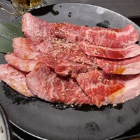 食べ飲み放題 焼肉ダイニングちからや 名駅店 - カルビ　150g