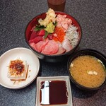 しゅうと - ■本日の海鮮丼 1200円(内税)■