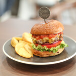 ブーストバーガー - トマロッソバーガー ＊ チェダーチーズ☆