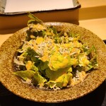 天冨良 天甲本店 - ①雑魚(じゃこ)サラダ、胡麻ドレッシング掛け