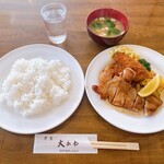 洋食 大かわ - デラックスランチ980円税込　キスのフライと豚の生姜焼き　ラストにコーヒーも付いてきます