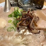 博多ラーメン 和 - ややアップ