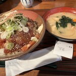 Gyuunitaki To Obanzai Chiiyan - りゅうきゅう丼とお味噌