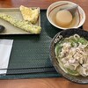 はなまるうどん - 料理写真:うどんは塩豚ネギの小。とり天なども注文しています。