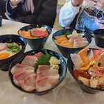 Kaisendokoro Ajishou - 漁火丼、ぶり丼、うどん、サーモン・ねぎとろ・本鮪丼・サーモン・真鯛丼(オリジナル)