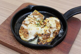 Teppanniku Baru Onigashima - 茄子の味噌チーズ焼き