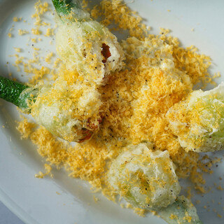 Fried zucchini flowers with wasabi tartare