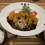 洋食屋伊勢十 - ポークカツデミグラスソース　¥1200